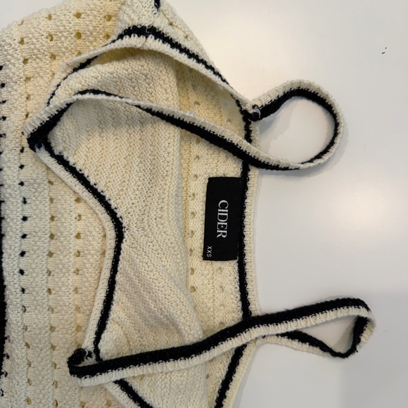 CIDER Cream & Black Crochet Knit Crop Top / Bralette - Picture 3 of 5